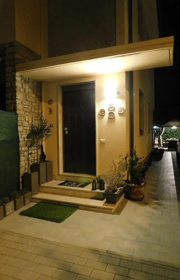 Versilia Tonfano Villetta Marina di Pietrasanta