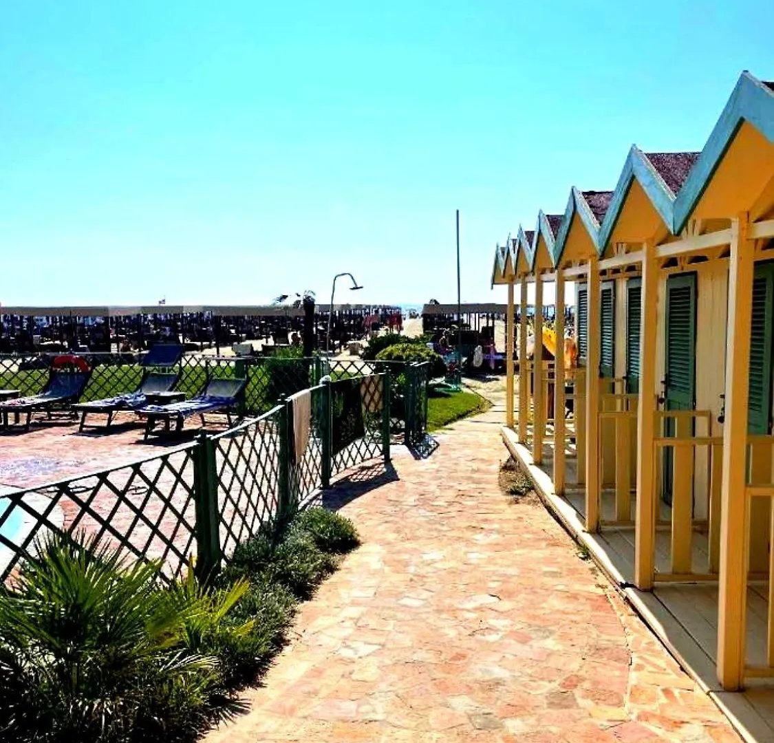 מרינה די פיאטרסנטה Versilia Tonfano Villetta 0*, מרינה די פיאטרסנטה